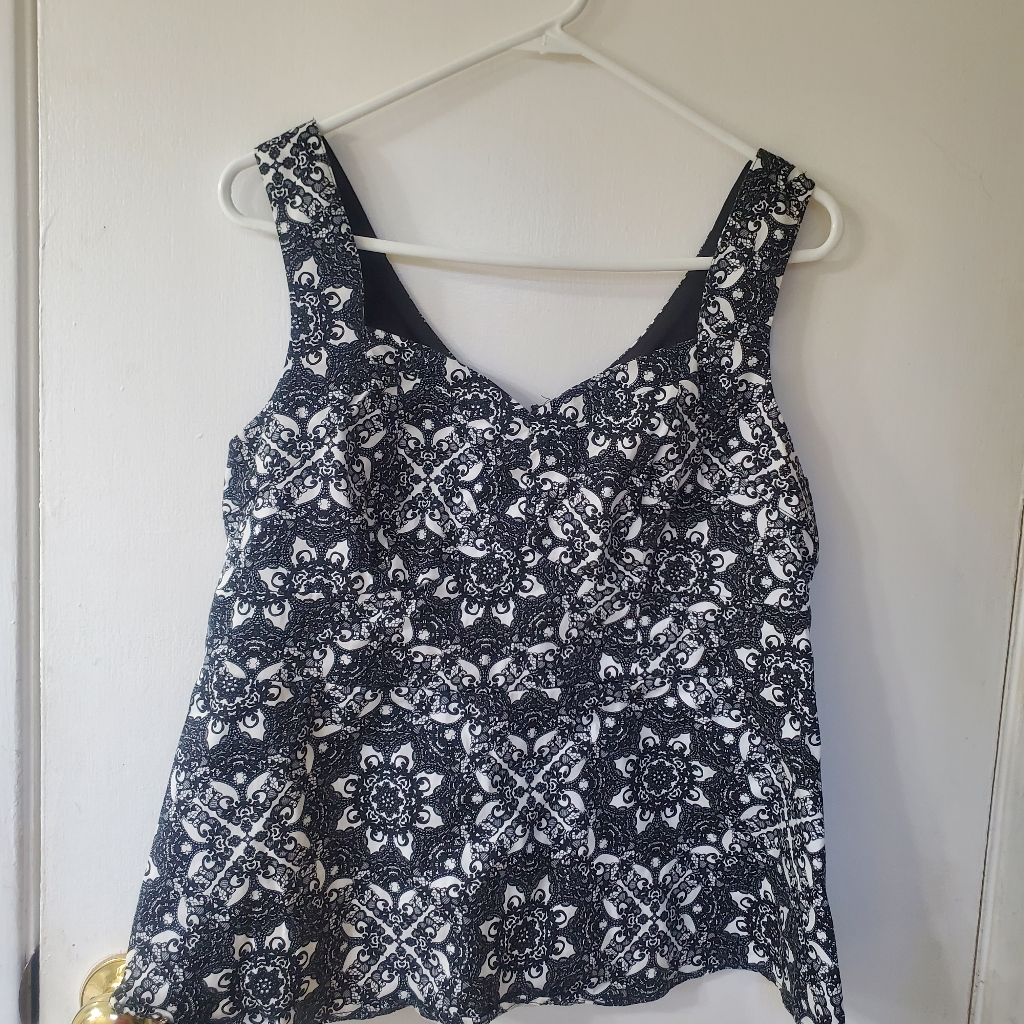 Torrid Tank Top Size 00